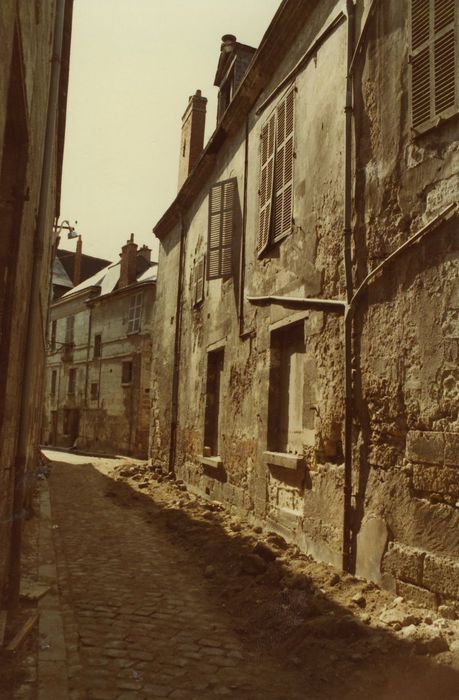 Maison située dans l'îlot Saint-Martin : Façade sud sur rue, vue générale