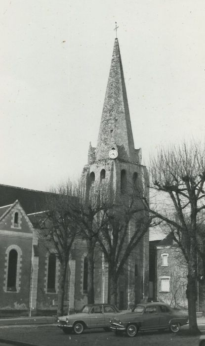 Eglise Saint-Maixent : Clocher, vue partielle