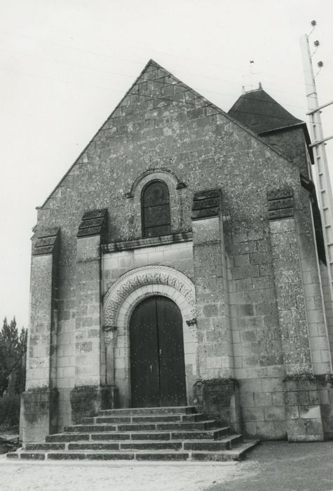 Eglise Saint-Pierre-es-Liens : Façade occidentale, vue générale