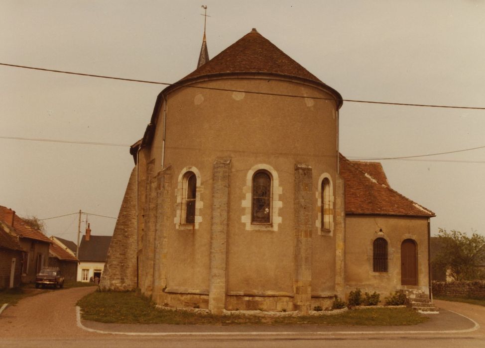 Eglise Saint-Pierre et Saint-Paul : Chevet, vue générale