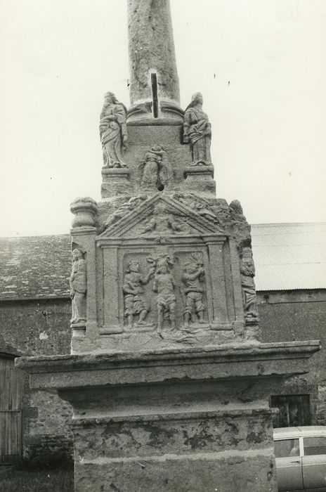 Détail de la base