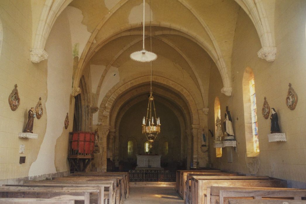 Eglise Saint-Sulpice : Nef, vue générale