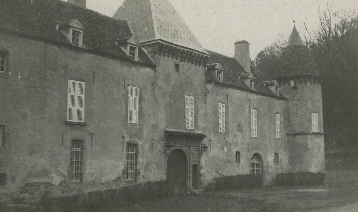 Château : Ensemble sud, vue partielle