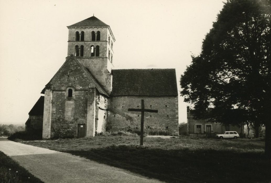 Eglise Saint-Laurent (ancienne) : Façade latérale nord, vue générale