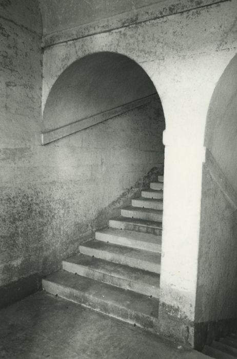 Chateau de Sauvages : Escalier d’honneur, vue partielle