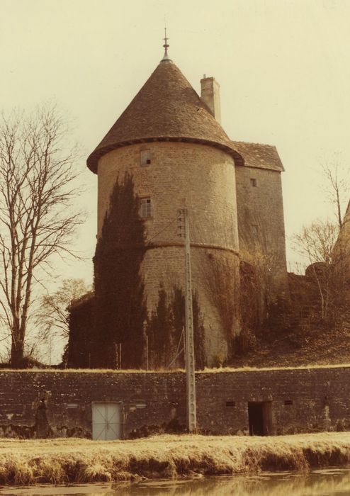 Château : Tour nord, vue générale