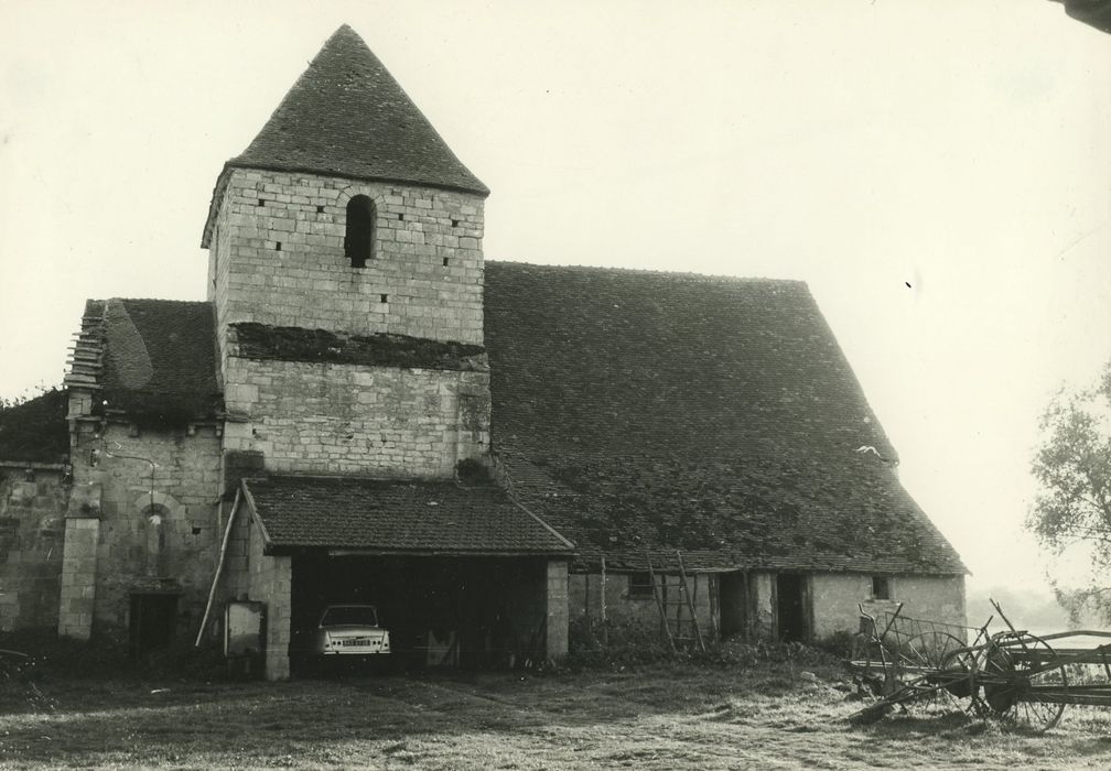 Eglise de Jaugenay (ancienne) : Façade latérale nord, vue générale