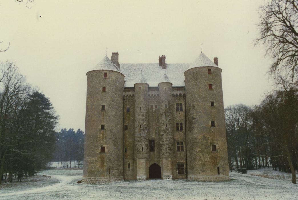 Château : Façade ouest, vue générale