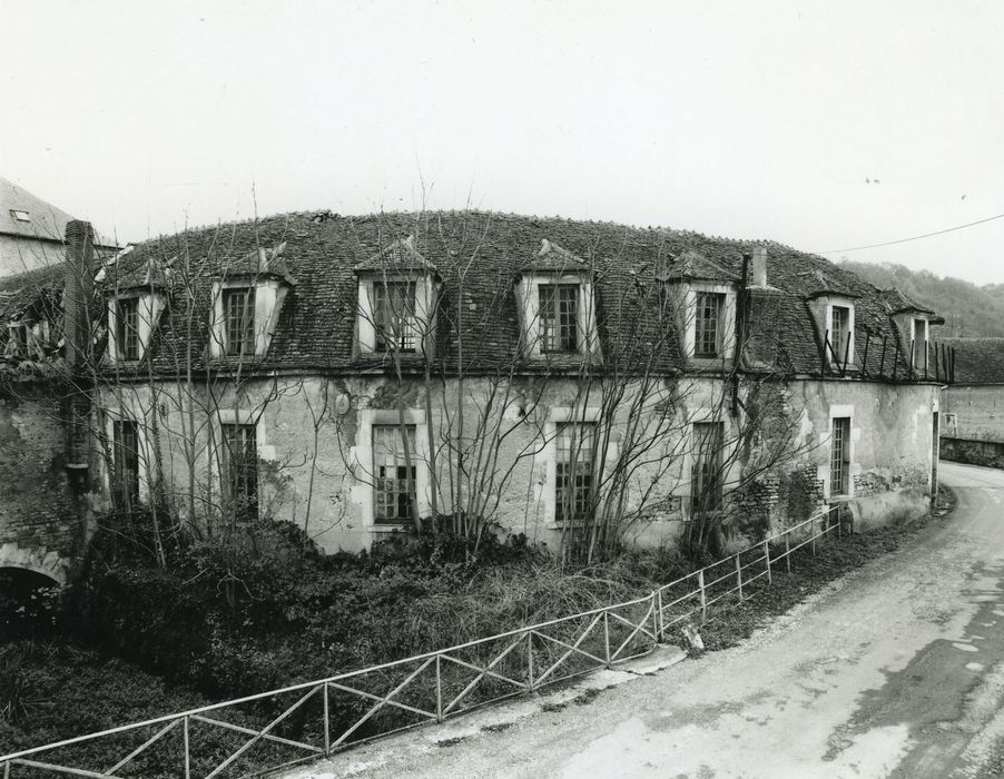 Anciennes Papeteries de Villette : Bâtiment formant l’hémicycle depuis l’extérieur, ensemble sud, vue générale