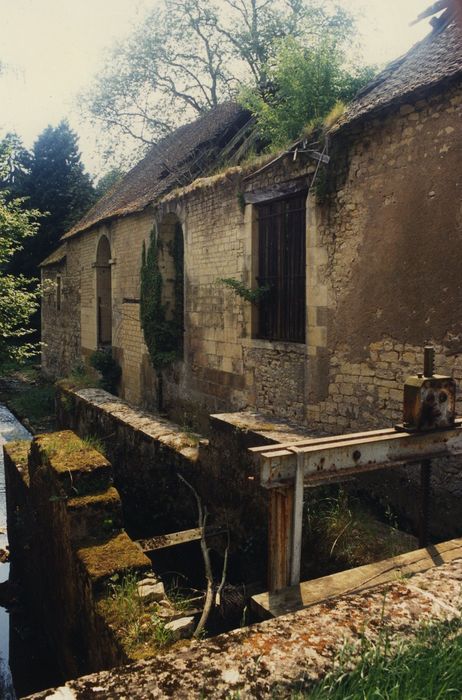 Anciennes forges de Forgeneuve : Grande halle de la forge, façade sud-est, vue partielle