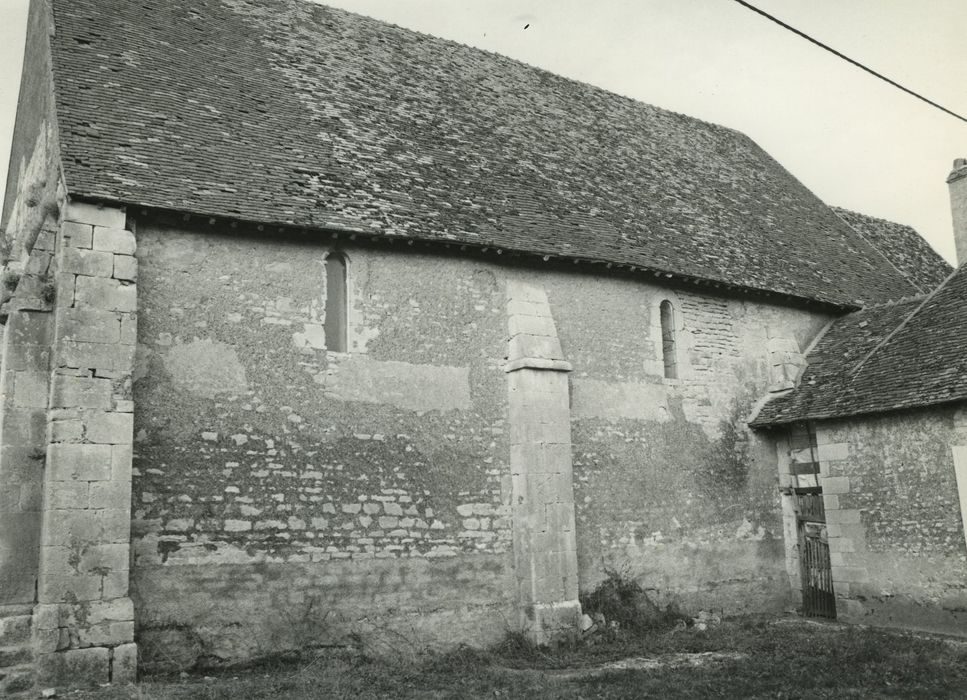 Eglise Saint-Martin-du-Pré (ancienne) : Façade latérale sud, vue partielle