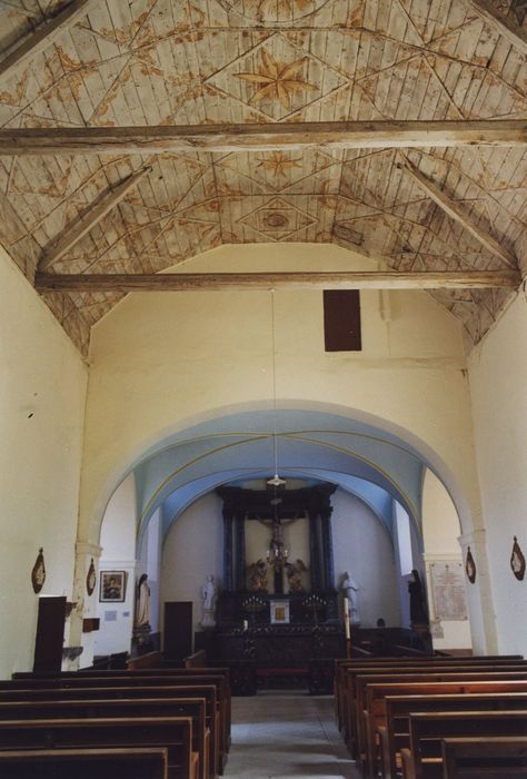 Eglise Saint-Vincent, ancienne chapelle seigneuriale du château de la Prye : Nef, vue générale