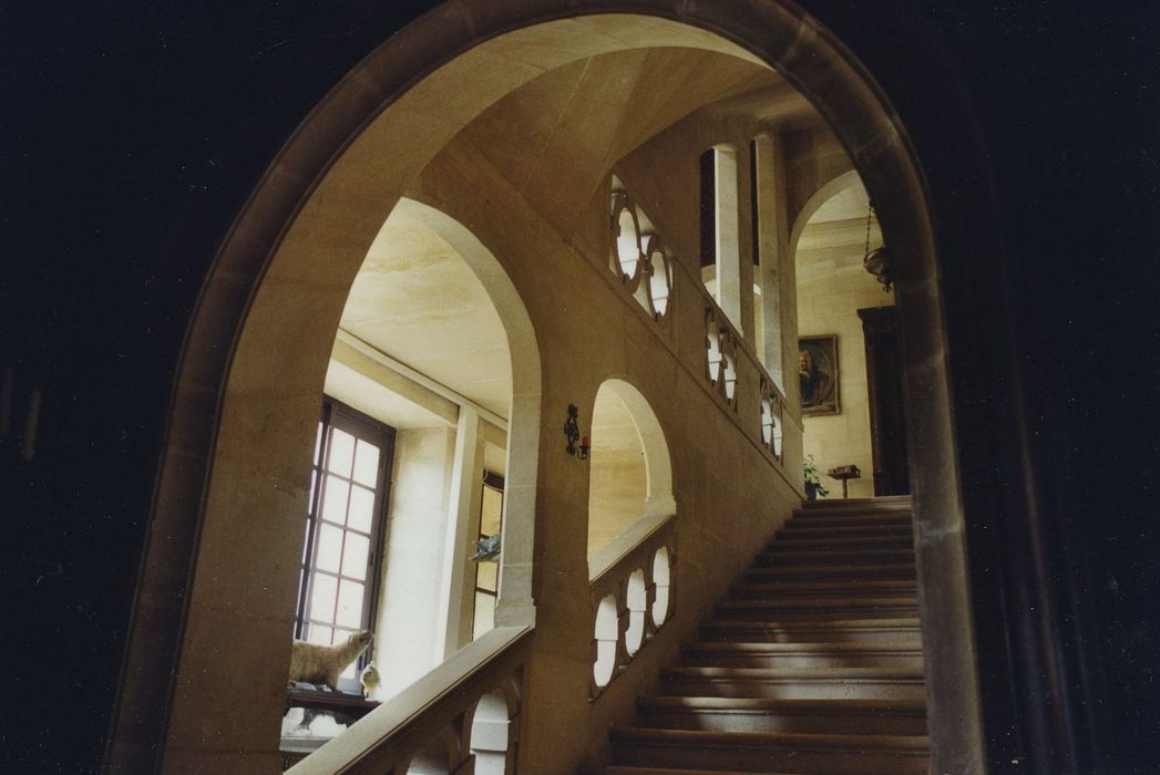 Château de Prye : Escalier monumental, vue générale