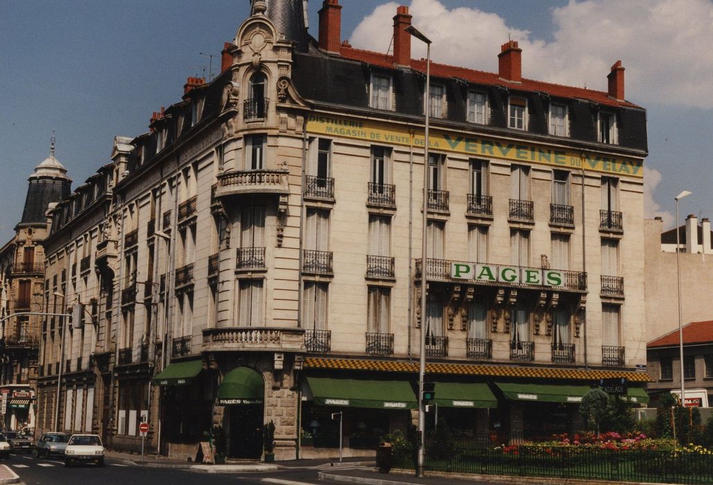 Immeuble de la Verveine du Velay : Ensemble sud-ouest, vue générale 