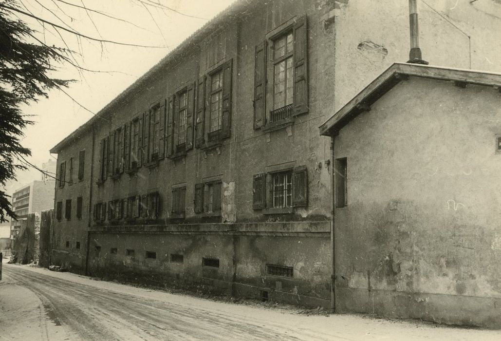 Maison : Façade nord, vue générale