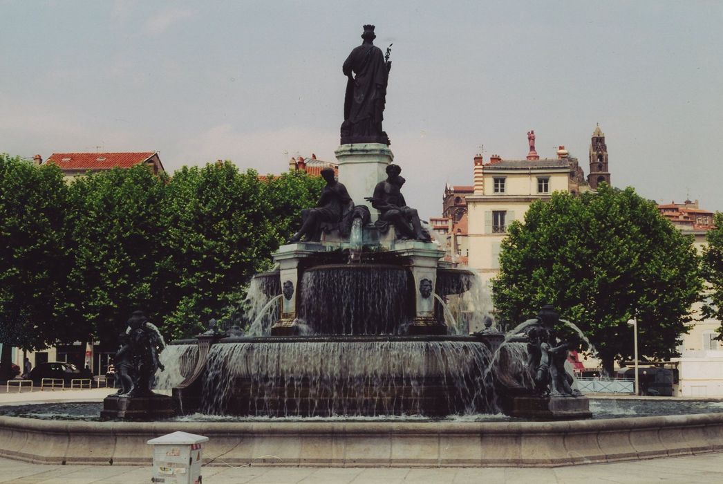 Fontaine Crozatier : Ensemble sud, vue générale