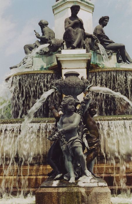 Fontaine Crozatier, vue partielle