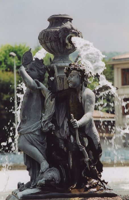 Fontaine Crozatier, détail