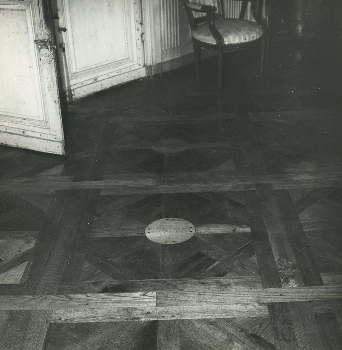 Ancien hôtel de Fillière de Charouhl : Grand-salon, détail du parquet