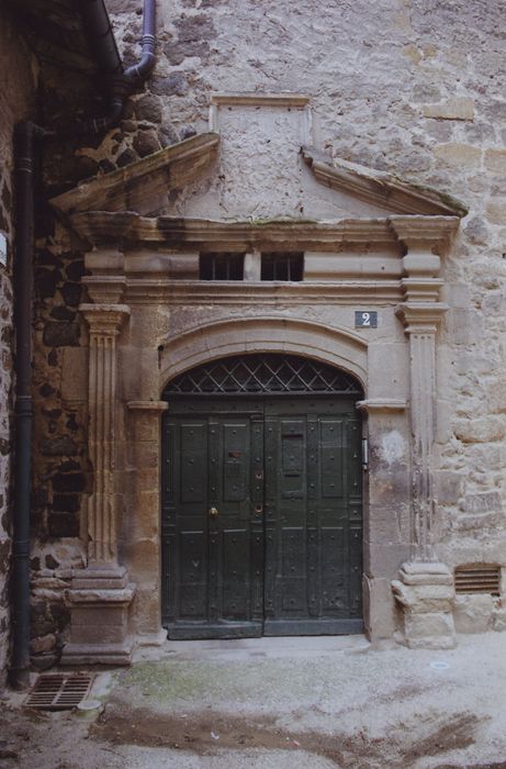 Manécanterie Notre-Dame (ancien Hôtel de Saint-Vidal) : Façade nord, porte d’accès, vue générale