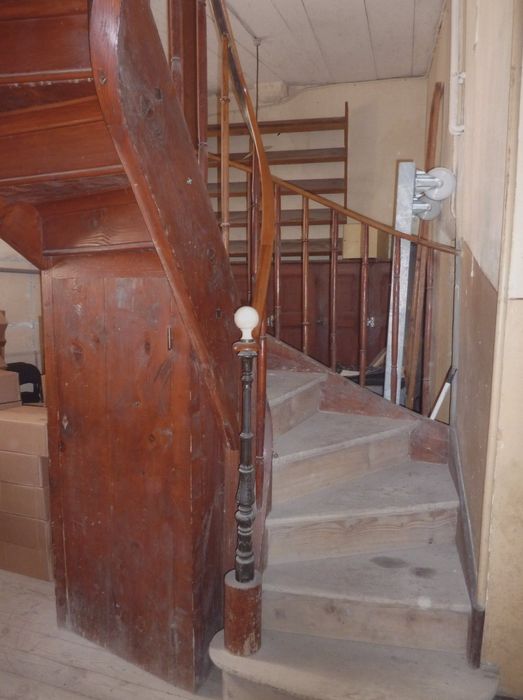 Manécanterie Notre-Dame (ancien Hôtel de Saint-Vidal) : Détail d’un escalier secondaire, vue partielle