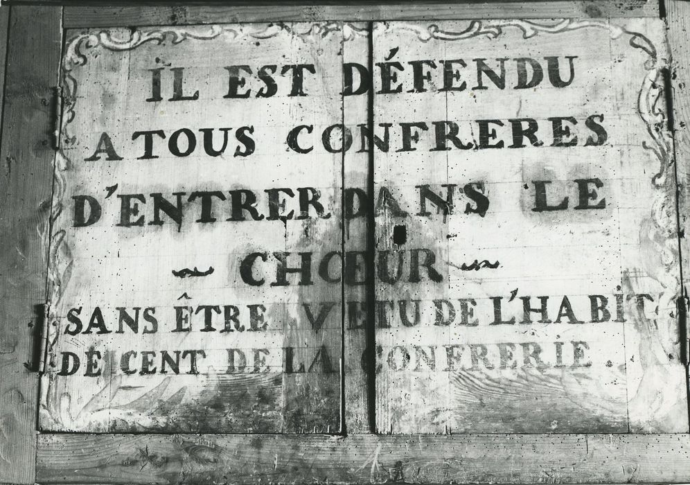 Chapelle des Pénitents Blancs : Sacristie, détail d’une inscription peinte