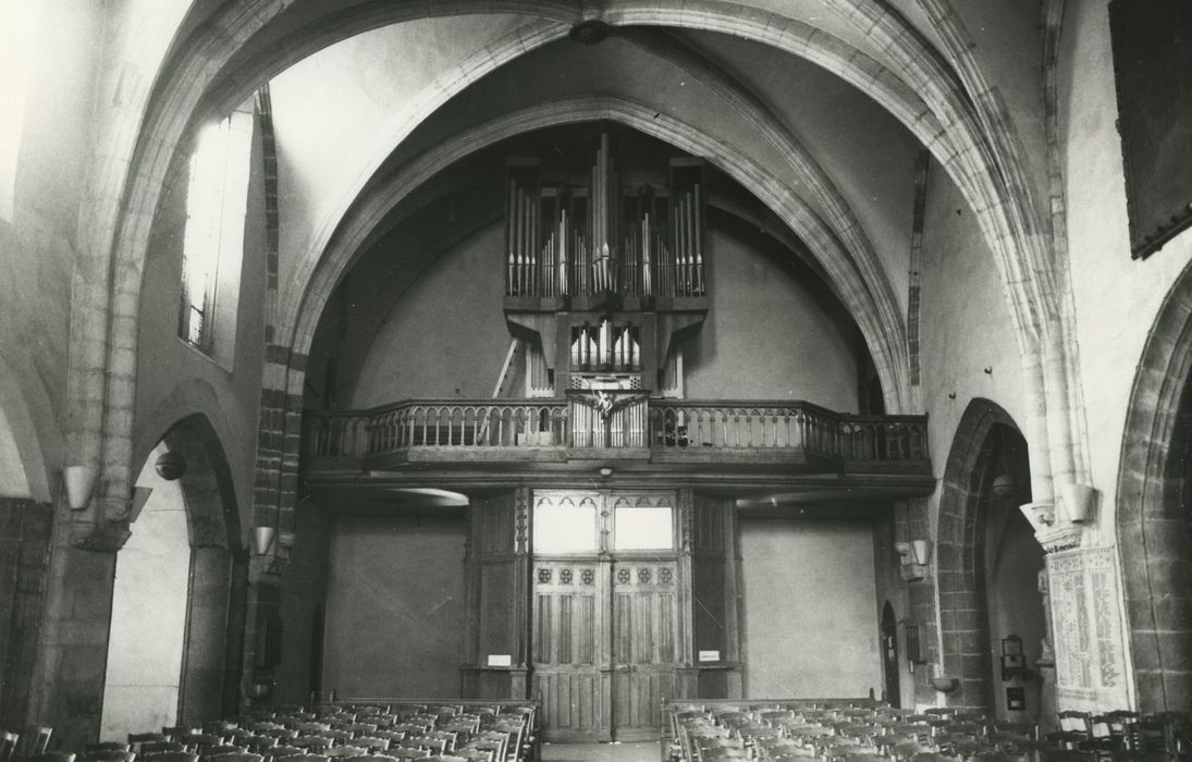 Eglise des Carmes : Nef, vue partielle