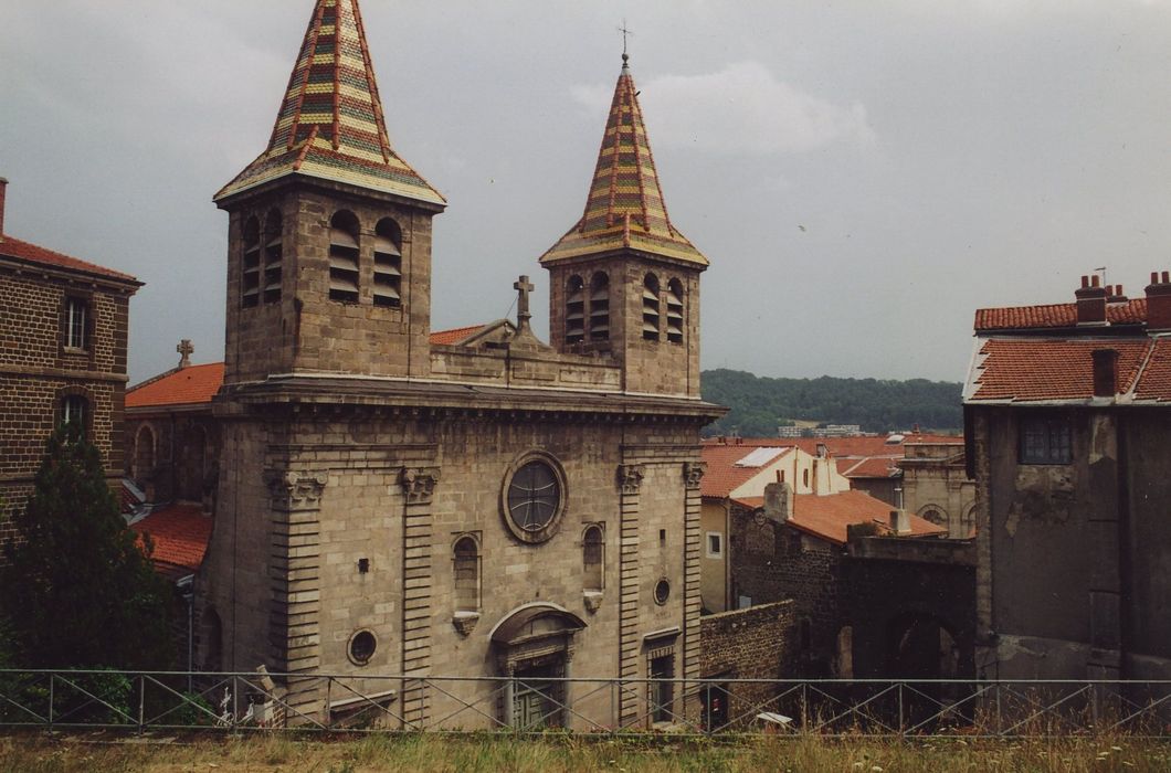 Ancienne église Saint-Georges, actuelle chapelle du grand séminaire : Façade occidentale, vue partielle