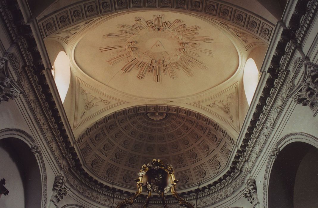 Couvent de la Visitation : Chapelle, voûtes, vue partielle