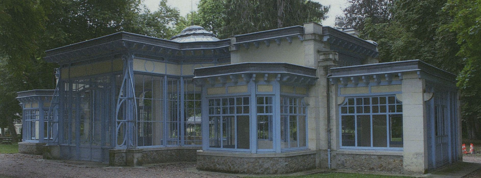 Pavillon des Sources Saint-Léger et Saint-Léon de l'ancien parc thermal : Ensemble est, vue générale