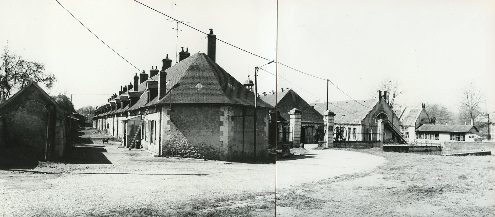 Forges royales de la Chaussade (anciennes) : Vue générale des bâtiments du site