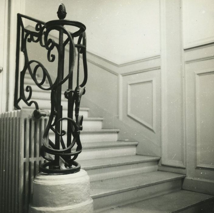 Château de la Chaussade : Escalier d’honneur, détail de la rampe