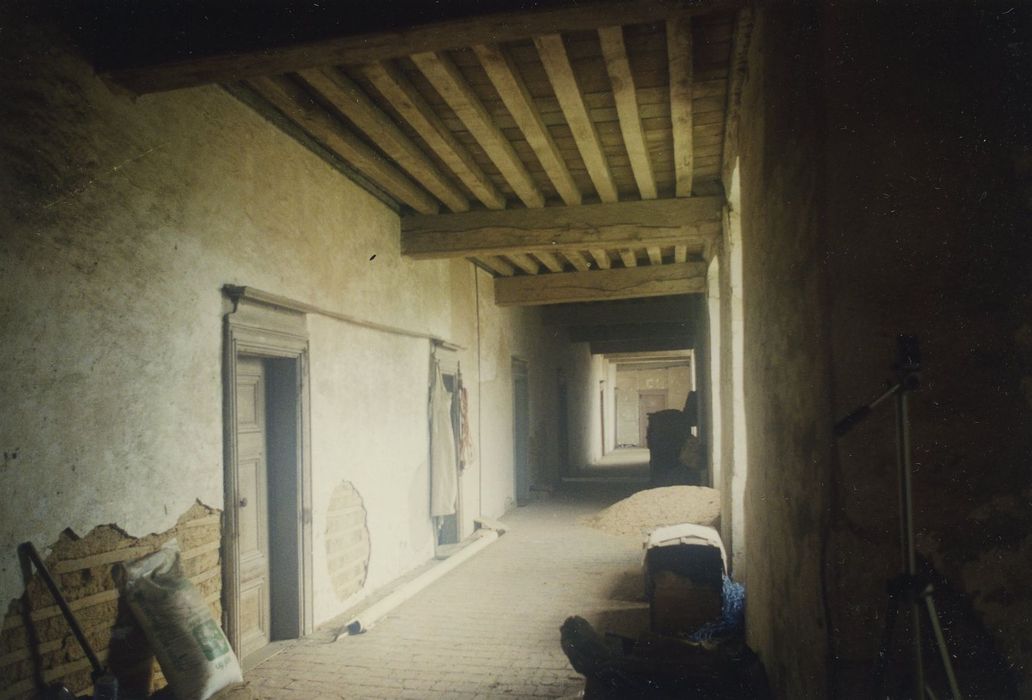 Ancienne abbaye de Bellevaux : Bâtiments monastiques, 1er étage, galerie, vue générale