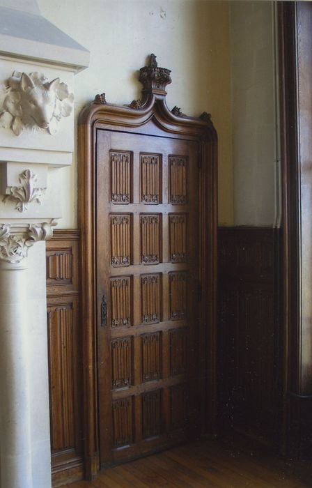 Château de Mouron : Salle à manger, détail d’un vantail de porte