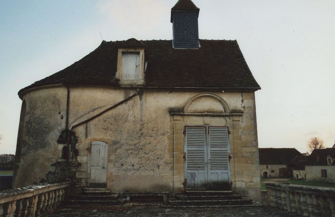 Domaine de Lys : Chapelle, façade latérale nord, vue générale