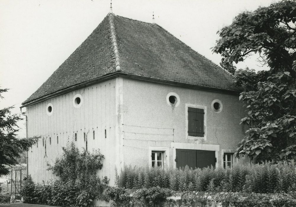 Couvent des Pères de Picpus (ancien) : Pavillon situé dans le parc, façades nord et ouest, vue générale