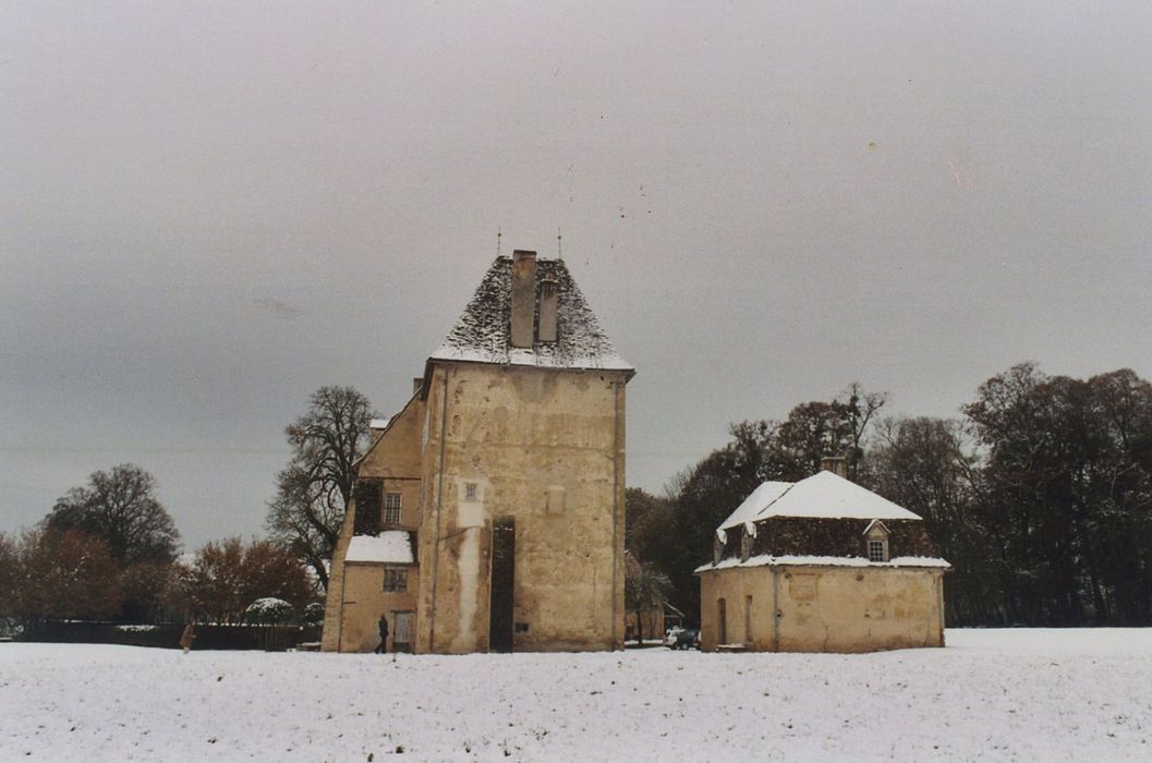 Château de Marry : Ensemble nord, vue générale