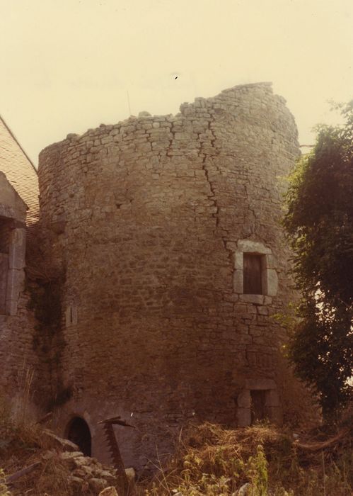 Château (vieux) : Tour nord-ouest, vue générale
