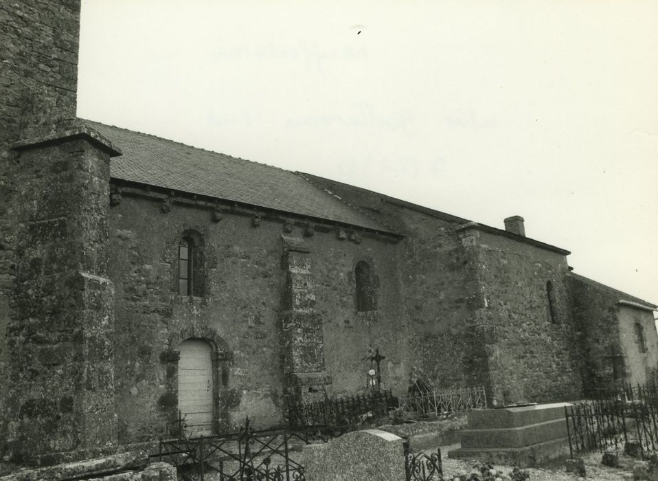 Chapelle de Mont-Sabot : Façade latérale sud, vue générale