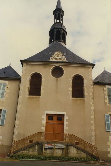 Ancien hôpital : Chapelle, élévation ouest, vue générale