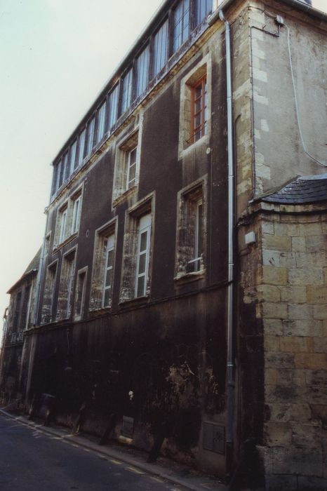 Hôtel Andras de Marcy : Façade sur rue, vue générale