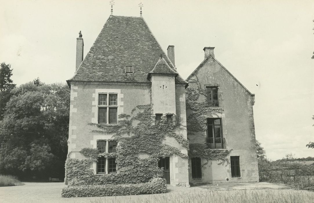 Château de la Chaise : Façade sud, vue générale