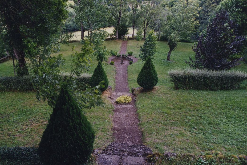 Château de Rochebrune : Jardin en terrasse, vue générale