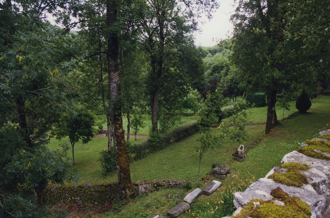 Château de Rochebrune : Jardin en terrasse, vue générale