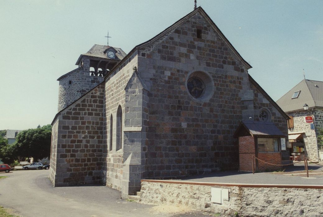 Eglise Saint-Saturnin : Ensemble sud-est, vue générale