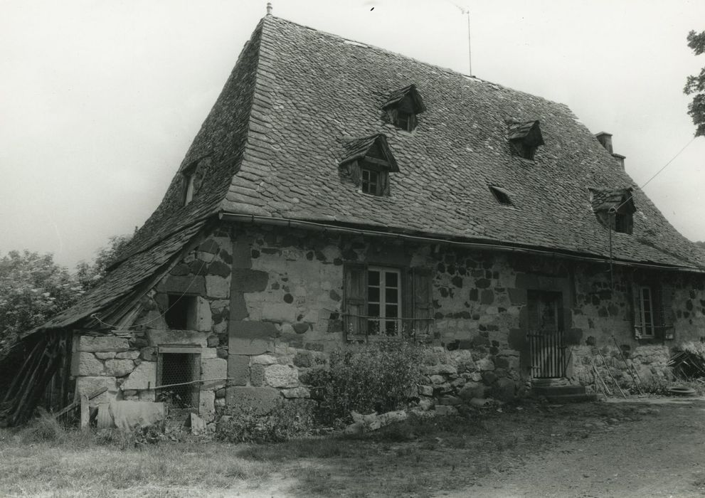 Ferme de la Borie-Grande : Façade sud, vue générale