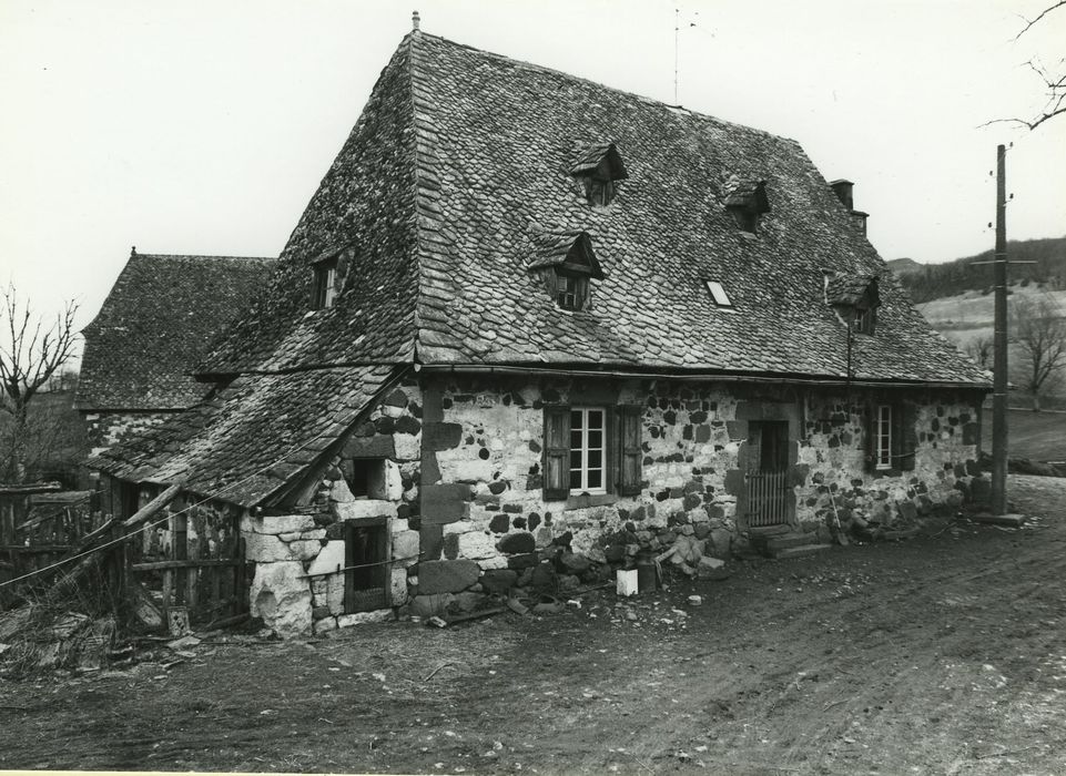 Ferme de la Borie-Grande : Façade sud, vue générale