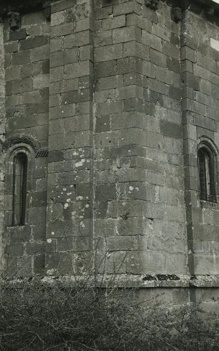 Eglise Saint-Laurent : Chevet, détail de la maçonnerie