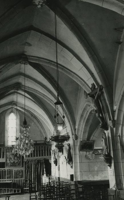 Eglise Saint-Laurent : Nef, vue partielle