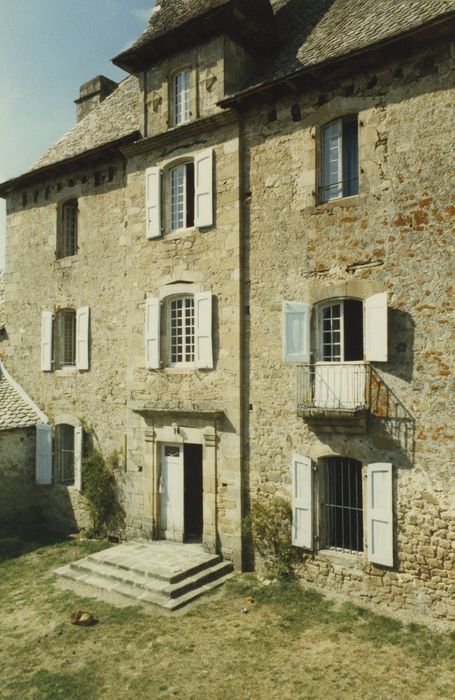 Château de la Pachevie : Ensemble sud, vue partielle